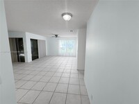 3751 NW 35th St in Coconut Creek, FL - Building Photo - Building Photo