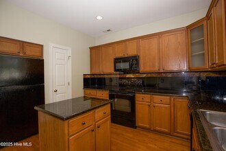 255 E Delaware Ave, Unit 3-3 in Southern Pines, NC - Building Photo - Building Photo