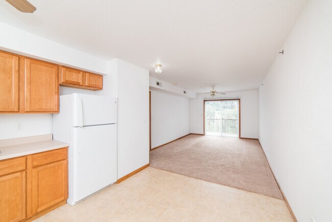 Pinnacle Heights Apartments in Morgantown, WV - Foto de edificio - Building Photo