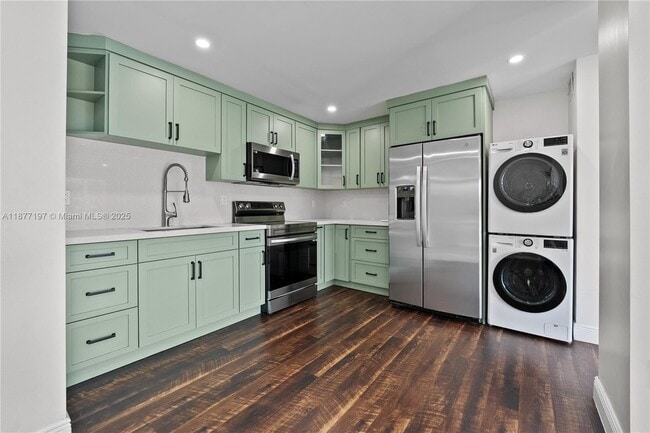 property at 1800 SW 25th St