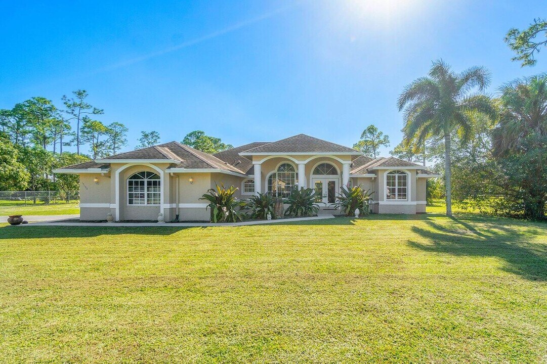17150 89th Pl N in The Acreage, FL - Building Photo