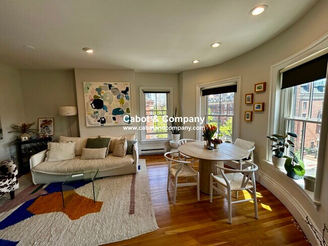 property at 671 Tremont St