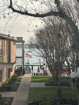 3535 NASA Road 1 in Seabrook, TX - Building Photo