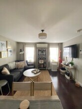 609 E 2nd St, Unit 1 in Boston, MA - Building Photo - Building Photo