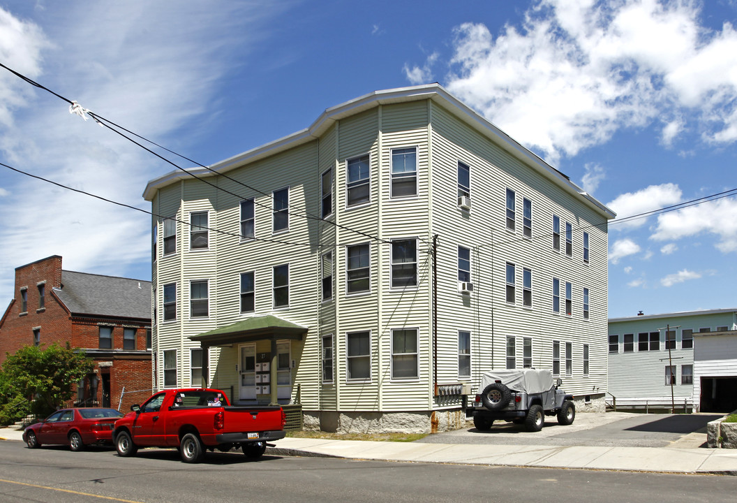 27 Pool St in Biddeford, ME - Building Photo