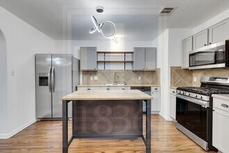 4622 Credo Lane in Austin, TX - Building Photo - Building Photo