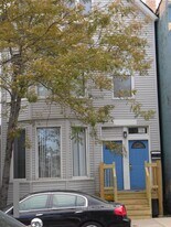 2321 W Belmont Ave, Unit 3R in Chicago, IL - Building Photo