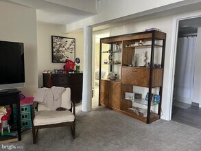 242 Wood St-Unit -B in Doylestown, PA - Building Photo - Building Photo