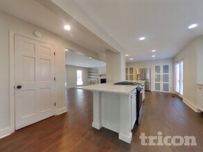 117 Jay Wood Dr in Woodstock, GA - Foto de edificio - Building Photo