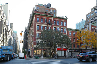 364  west 36th street in New York, NY - Foto de edificio - Building Photo