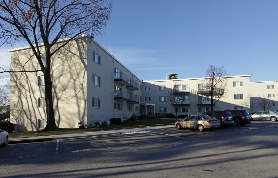 The Fairmont in West Hyattsville, MD - Foto de edificio