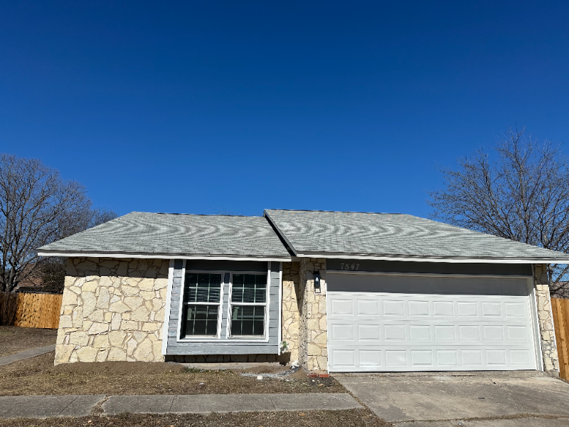 7547 Oriental Trail in San Antonio, TX - Building Photo