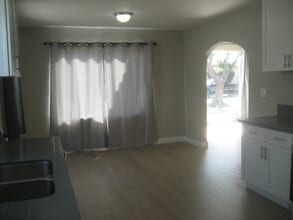 1307 W M St, Unit A in Wilmington, CA - Building Photo - Building Photo