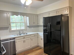 8505 Bells Ferry Rd in Canton, GA - Building Photo - Building Photo