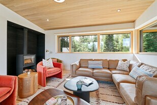 730 Solitude Ln in Bozeman, MT - Building Photo