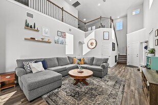 6514 Marsh Ln in Buda, TX - Building Photo