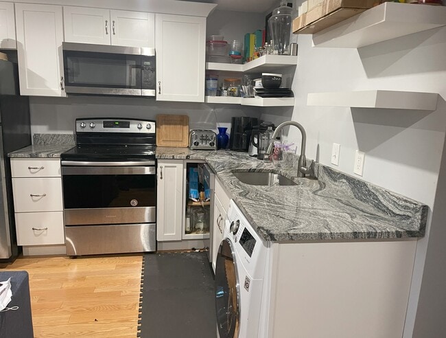 14 Edgerly Pl, Unit 3