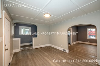 2828 Apple Ave in Lorain, OH - Building Photo - Building Photo