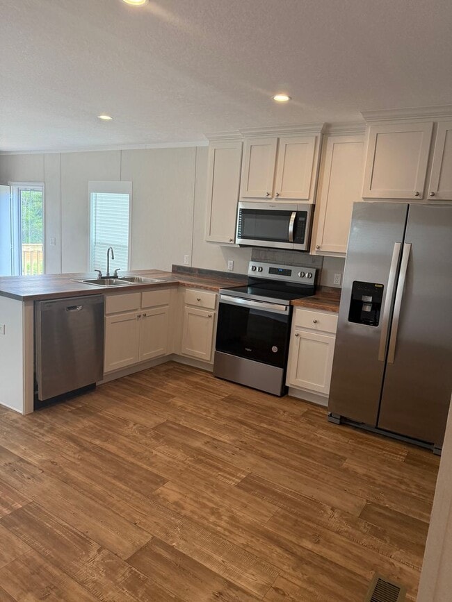 property at 142 Royal Palm Ave