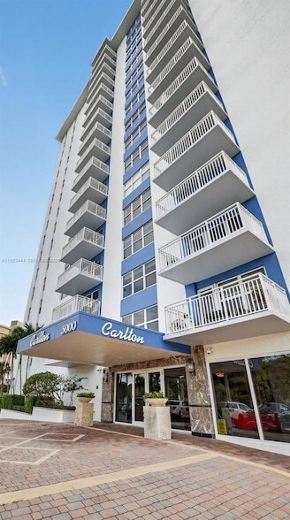 3000 E Sunrise Blvd, Unit PHB in Fort Lauderdale, FL - Foto de edificio - Building Photo