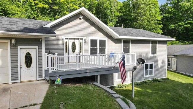 property at 2860 Pleasant Valley Ave