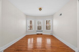 287 Hornblower Ave in Belleville, NJ - Building Photo