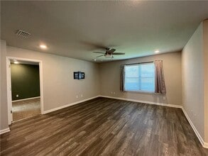 1068 Burlington Pass Dr in Mobile, AL - Building Photo - Building Photo