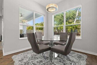 6717 S Dauphin Ave in Tampa, FL - Building Photo - Building Photo