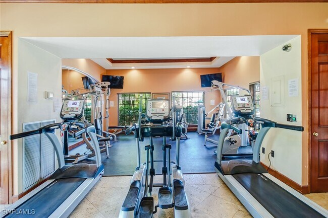 property at 1205 Wildwood Lakes Blvd