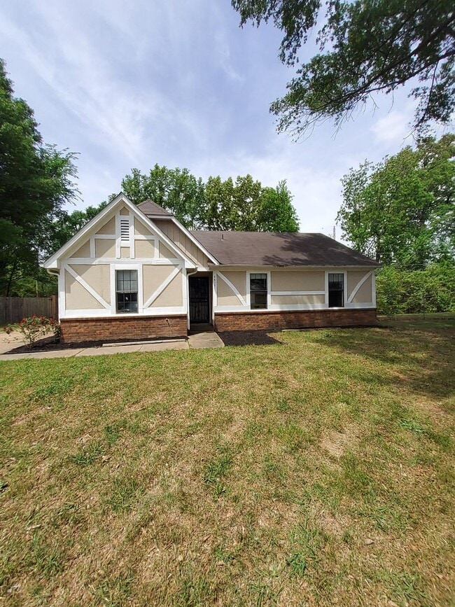4439 Stoney Creek Cove in Memphis, TN - Building Photo - Building Photo
