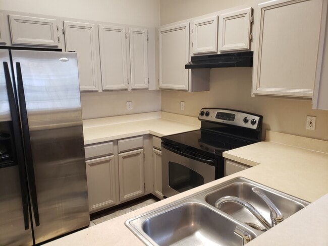 9326 Bud Wood St in Gotha, FL - Building Photo - Building Photo