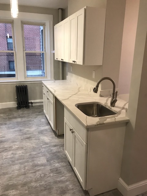 325 Summit Ave, Unit 4 in Boston, MA - Building Photo