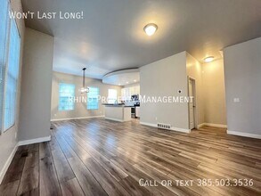 5326 W S Jordan Pkwy in South Jordan, UT - Building Photo - Building Photo