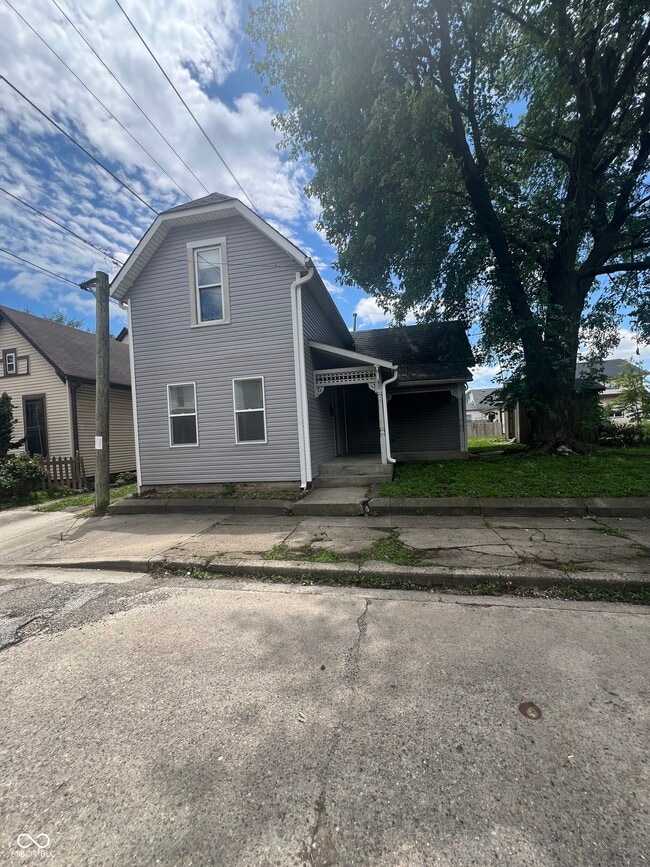 property at 11 Iowa St