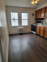 61 Vincent Pl-Unit -2nd Floor in Lynbrook, NY - Building Photo - Building Photo