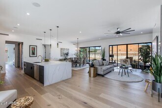 3446 N 47th St in Phoenix, AZ - Building Photo - Building Photo