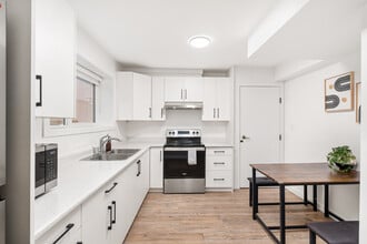 3011 E 29th Ave, Unit SI ID1389291P in Vancouver, BC - Building Photo - Building Photo