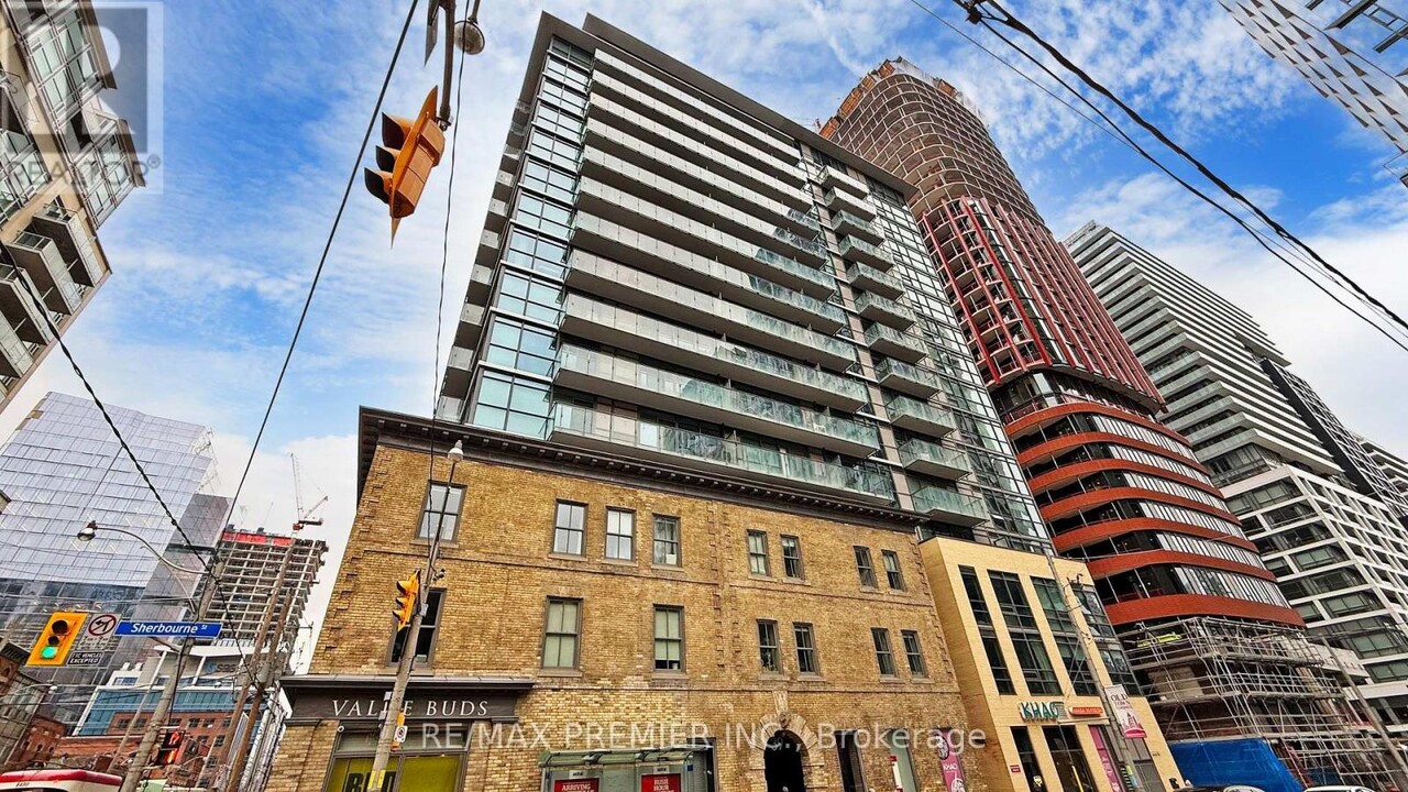 39-1139 Sherbourne St in Toronto, ON - Building Photo