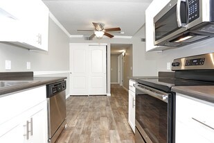 Plum Tree Apartment Homes in Martinez, CA - Building Photo