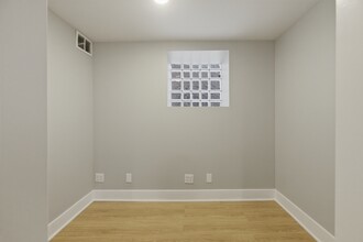 3716 N Racine Ave, Unit G in Chicago, IL - Foto de edificio - Building Photo