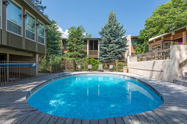 Gardens at Hidden Creek Apartments