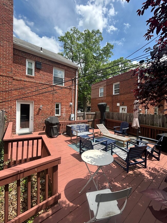 902 S Highland St in Arlington, VA - Building Photo - Building Photo
