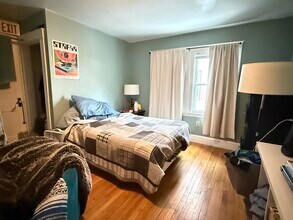 3 Granite St, Unit 2 in Cambridge, MA - Foto de edificio - Building Photo