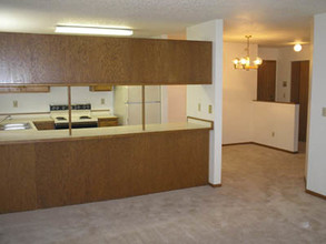 Granger Court in Fargo, ND - Building Photo - Building Photo