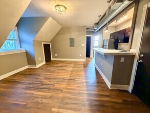 227 N Negley Ave in Pittsburgh, PA - Building Photo - Building Photo