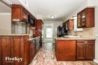 307 Coronation Dr in Houston, TX - Building Photo - Building Photo