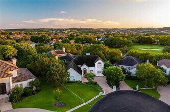 5 Dovedale Cove in The Hills, TX - Building Photo - Building Photo