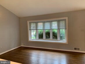 4613 Wissahican Ave in Rockville, MD - Building Photo - Building Photo