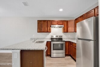 8341 Homeport Ct in Jacksonville, FL - Building Photo - Building Photo