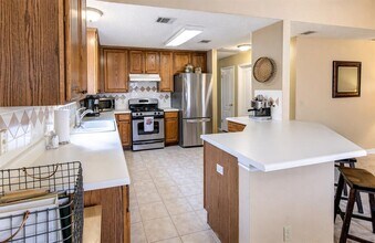 12900 Medina River Way in Austin, TX - Building Photo - Building Photo